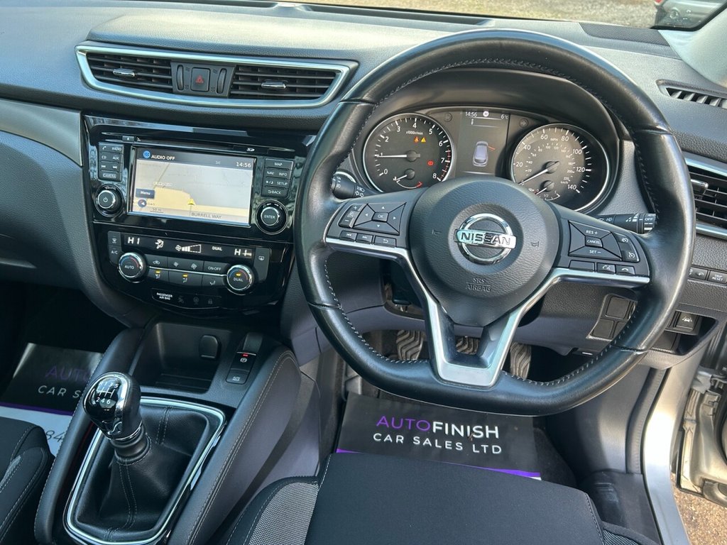 Used Nissan Qashqai 2017 for sale - 77659837: Photo 11