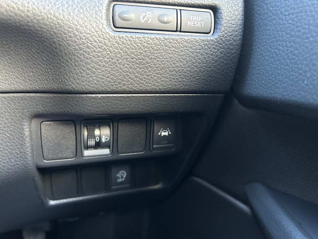 Used Nissan Qashqai 2017 for sale - 77659837: Photo 21