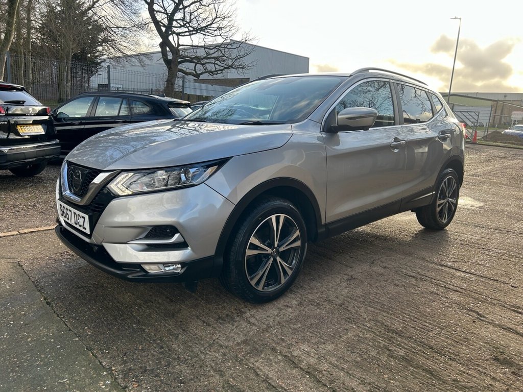 Used Nissan Qashqai 2017 for sale - 77659837: Photo 6