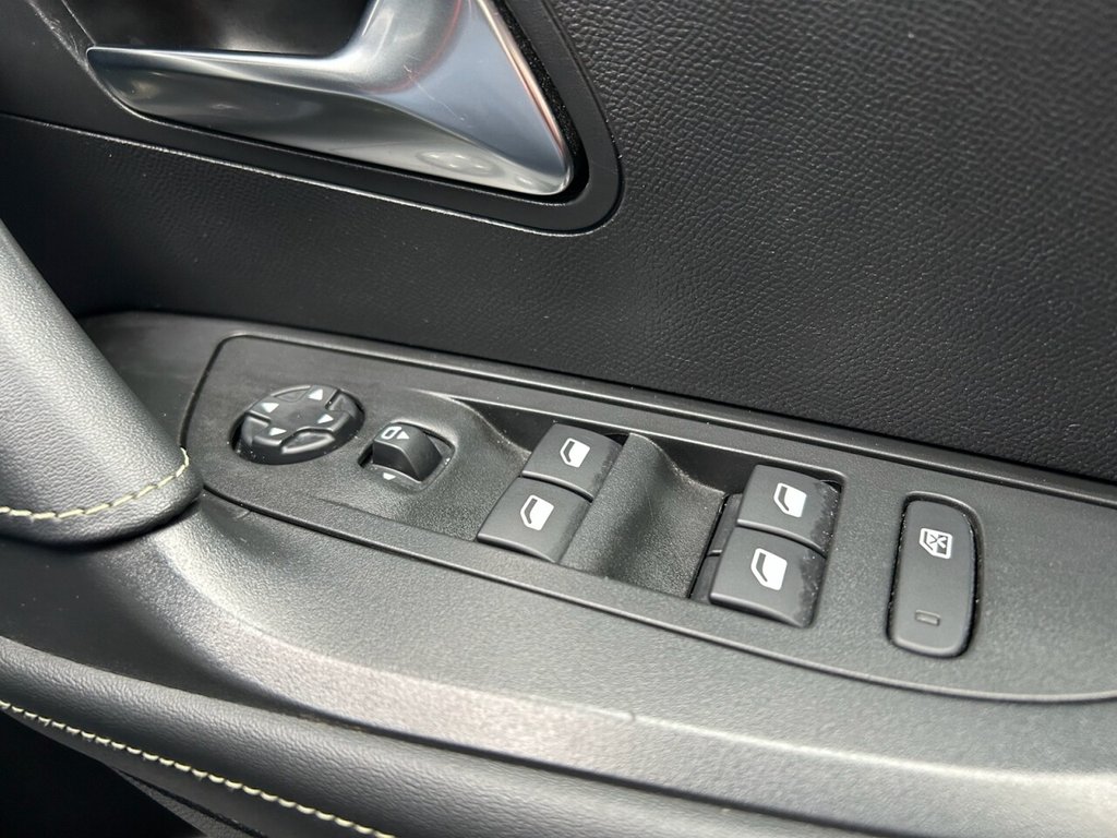 Used Peugeot 2008 2022 for sale - 77659830: Photo 27