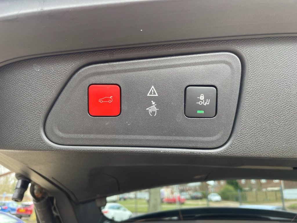 Used Peugeot 3008 2018 for sale - 77836032: Photo 10