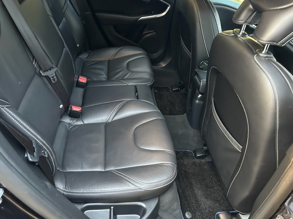 Used Volvo V40 2019 for sale - 77659820: Photo 11