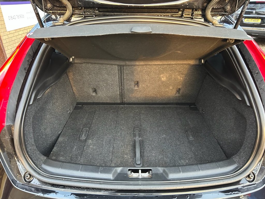 Used Volvo V40 2019 for sale - 77659820: Photo 14