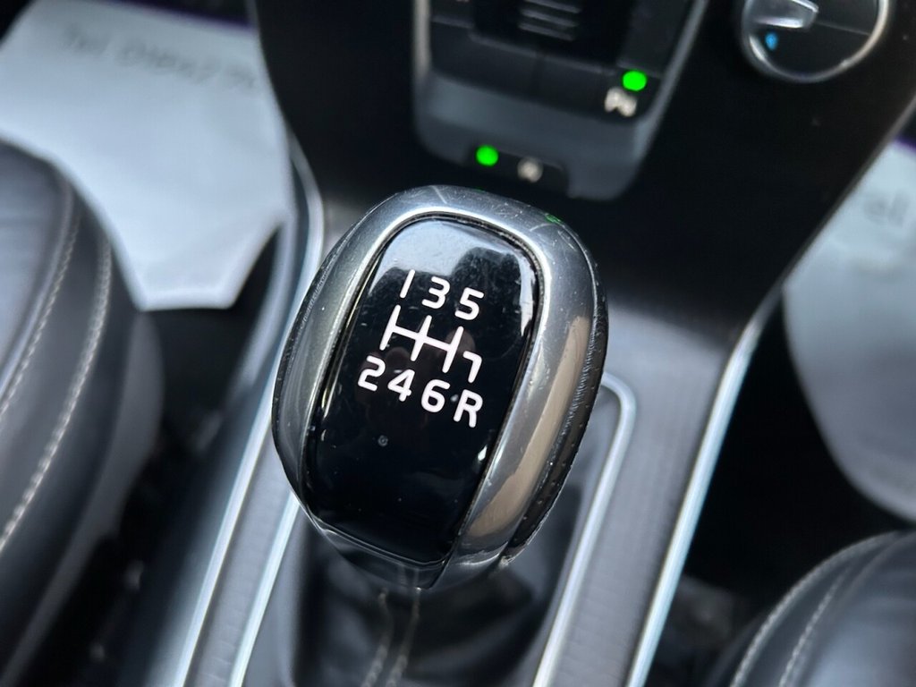 Used Volvo V40 2019 for sale - 77659820: Photo 18