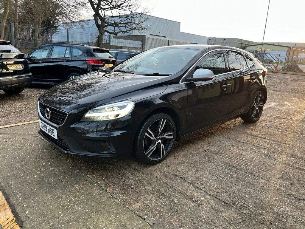 Used Volvo V40 2019 for sale - 77659820: Photo 3