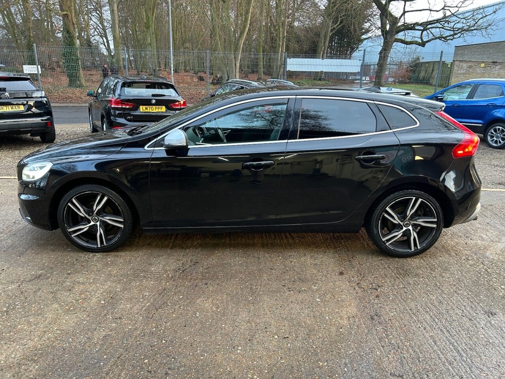 Used Volvo V40 2019 for sale - 77659820: Photo 8
