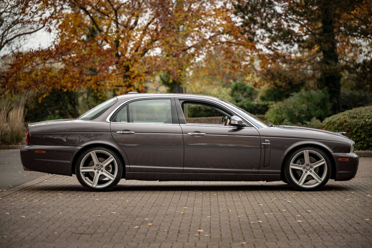 Used Jaguar XJ 2025 for sale - 76541645: Photo 9