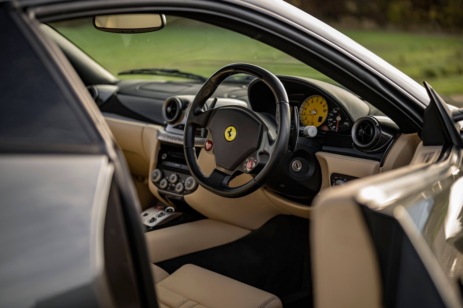 Used Ferrari 599 2007 for sale - 76722037: Photo 4