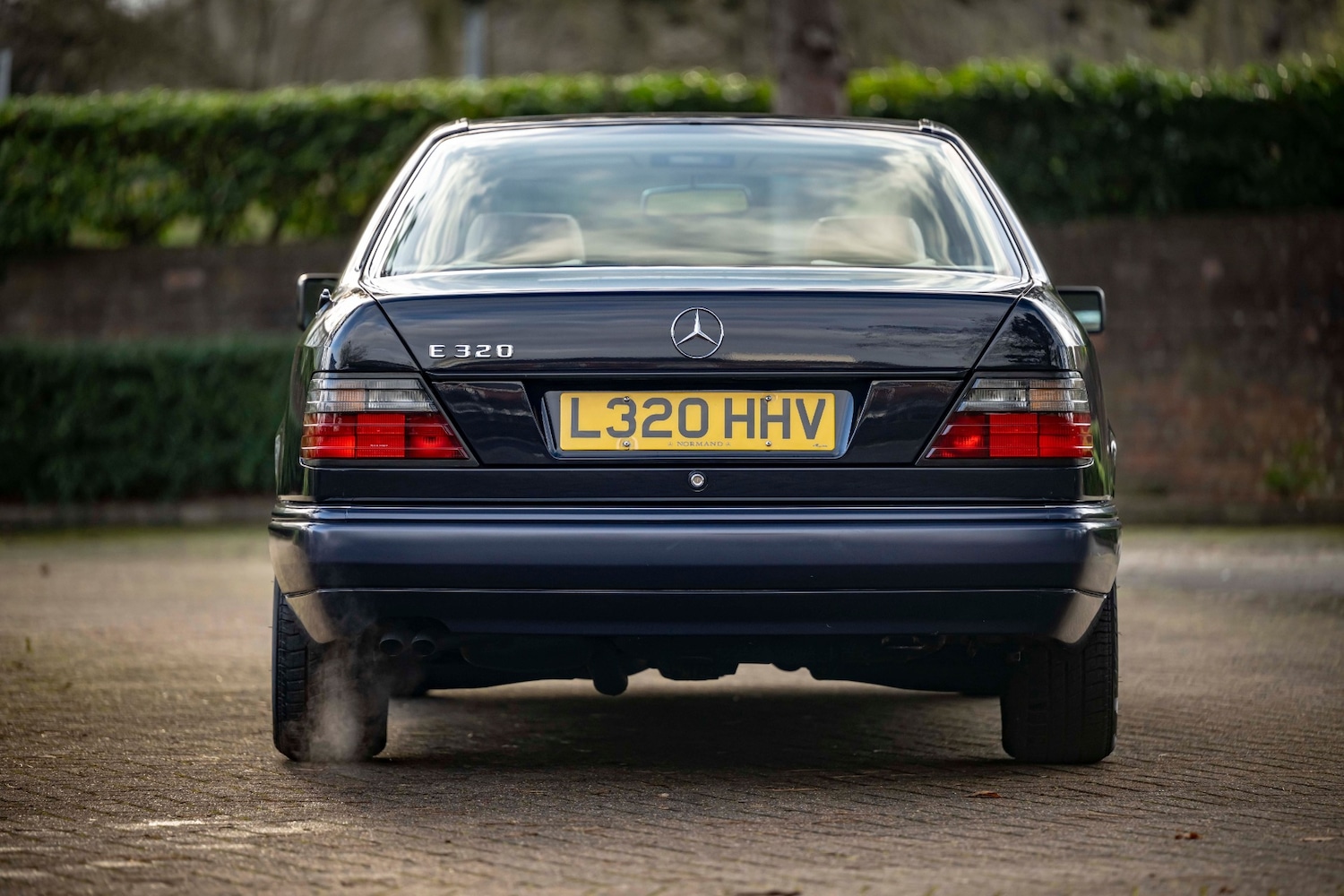 Used Mercedes-Benz E Class 1994 for sale - 76971171: Photo 3