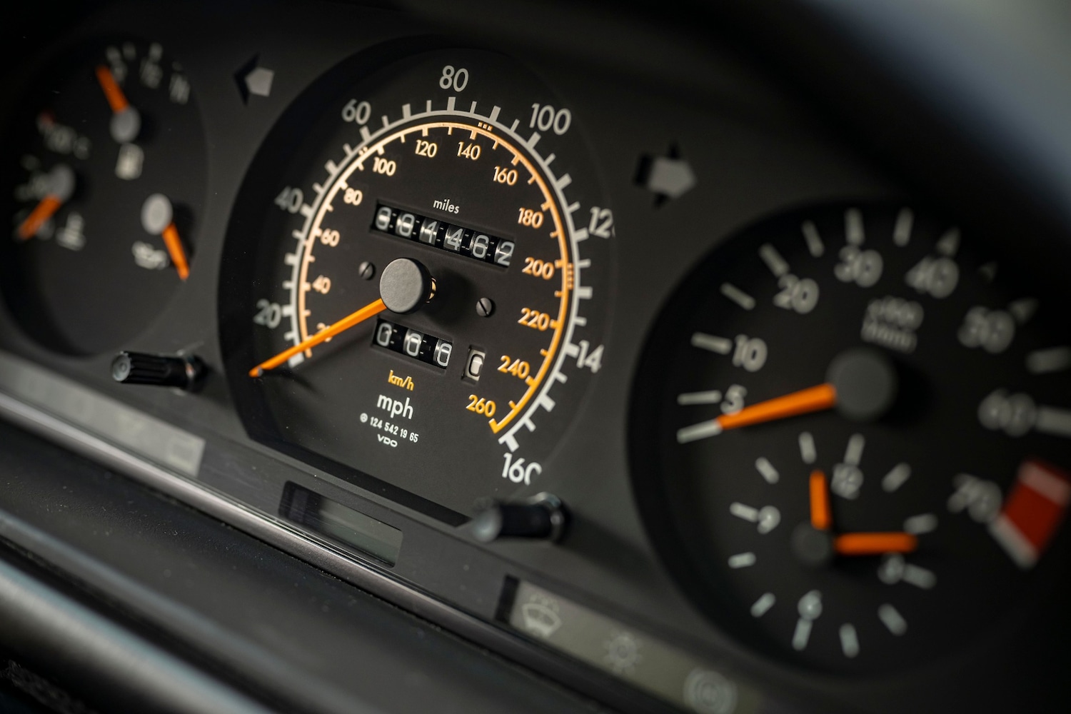 Used Mercedes-Benz E Class 1994 for sale - 76971171: Photo 8