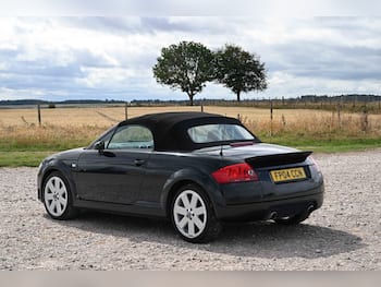 Used Audi TT 2004 for sale - 79771860: Photo
