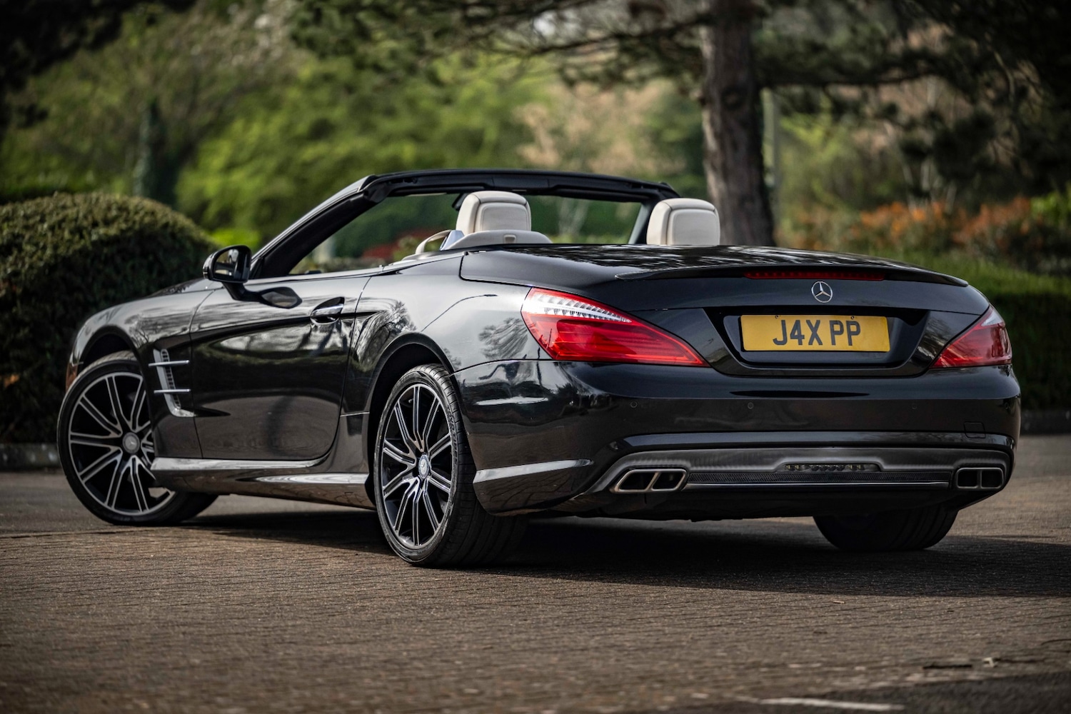 Used Mercedes-Benz 350 SL 2012 for sale - 78014386: Photo 3