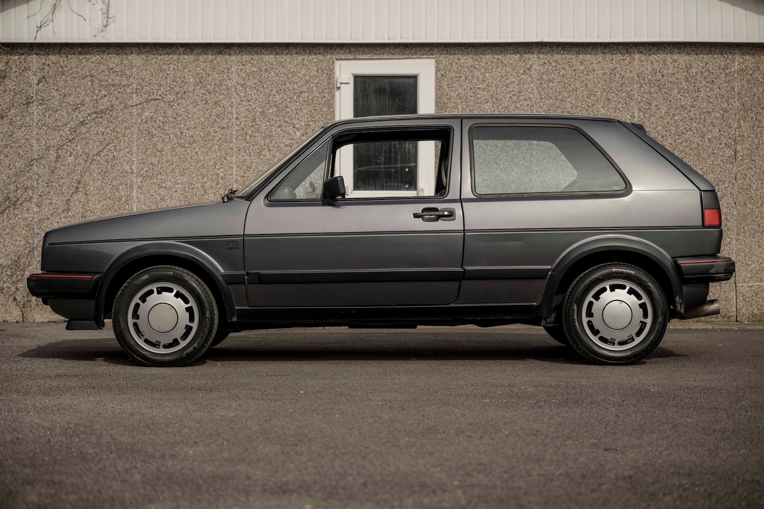 Used Volkswagen Golf 1984 for sale - 78014366: Photo 4