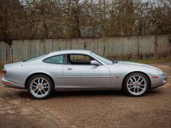 Used Jaguar XKR 2001 for sale - 73733885: Photo