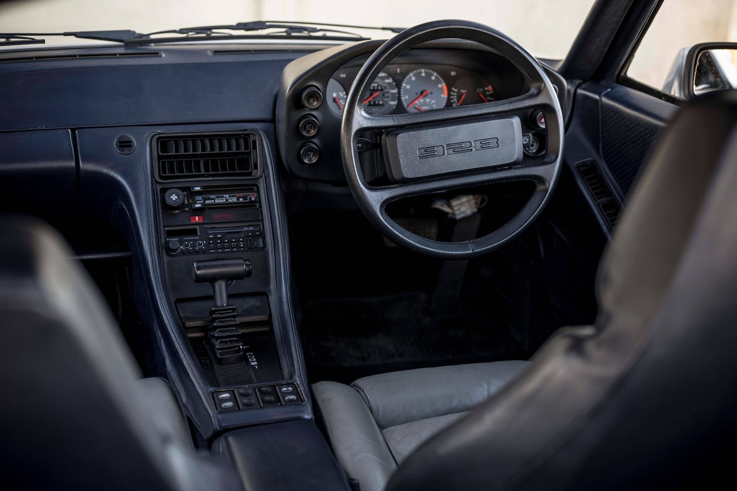 Used Porsche 928 1982 for sale - 76626464: Photo 4