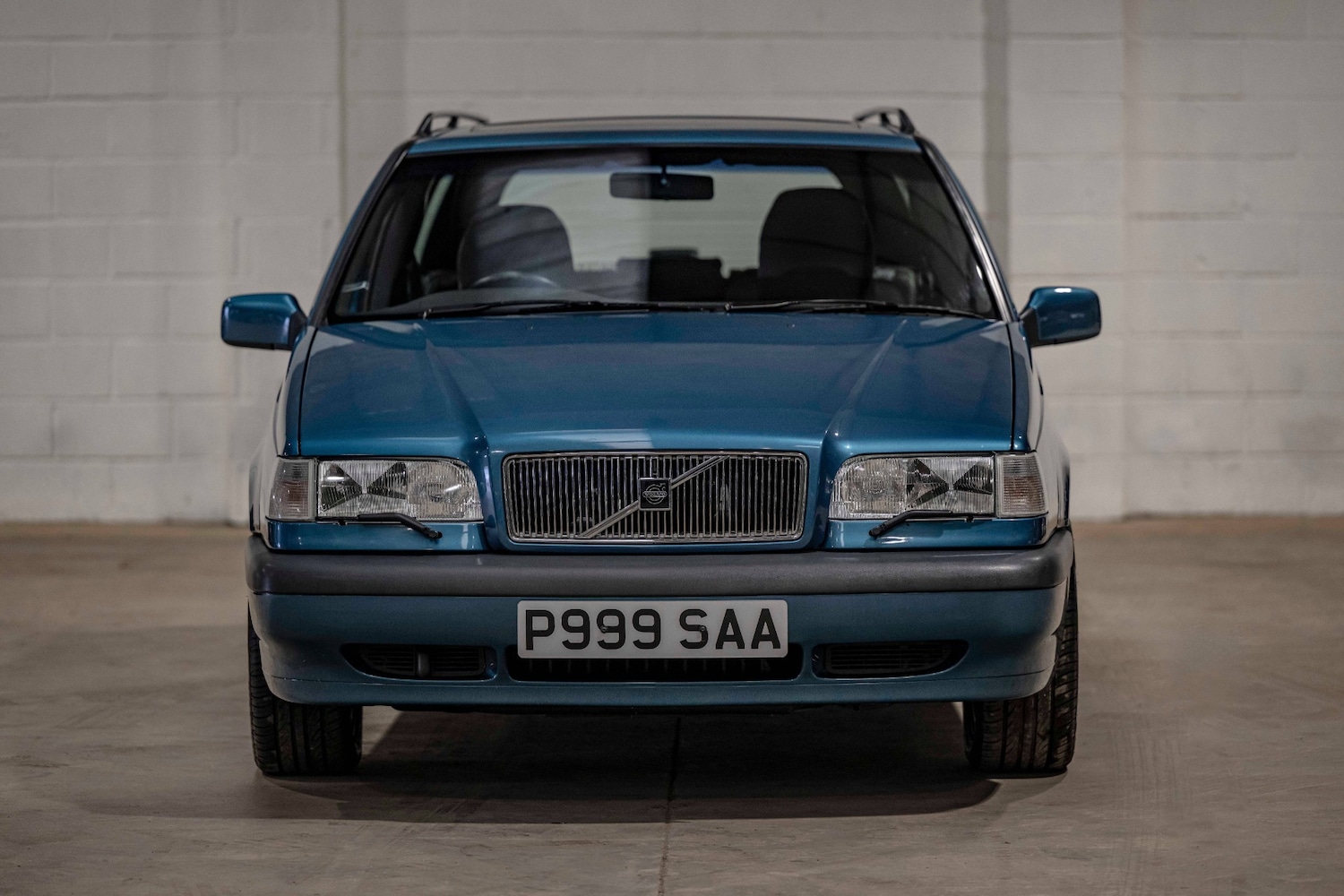 Used Volvo 850 1996 for sale - 76391259: Photo 4