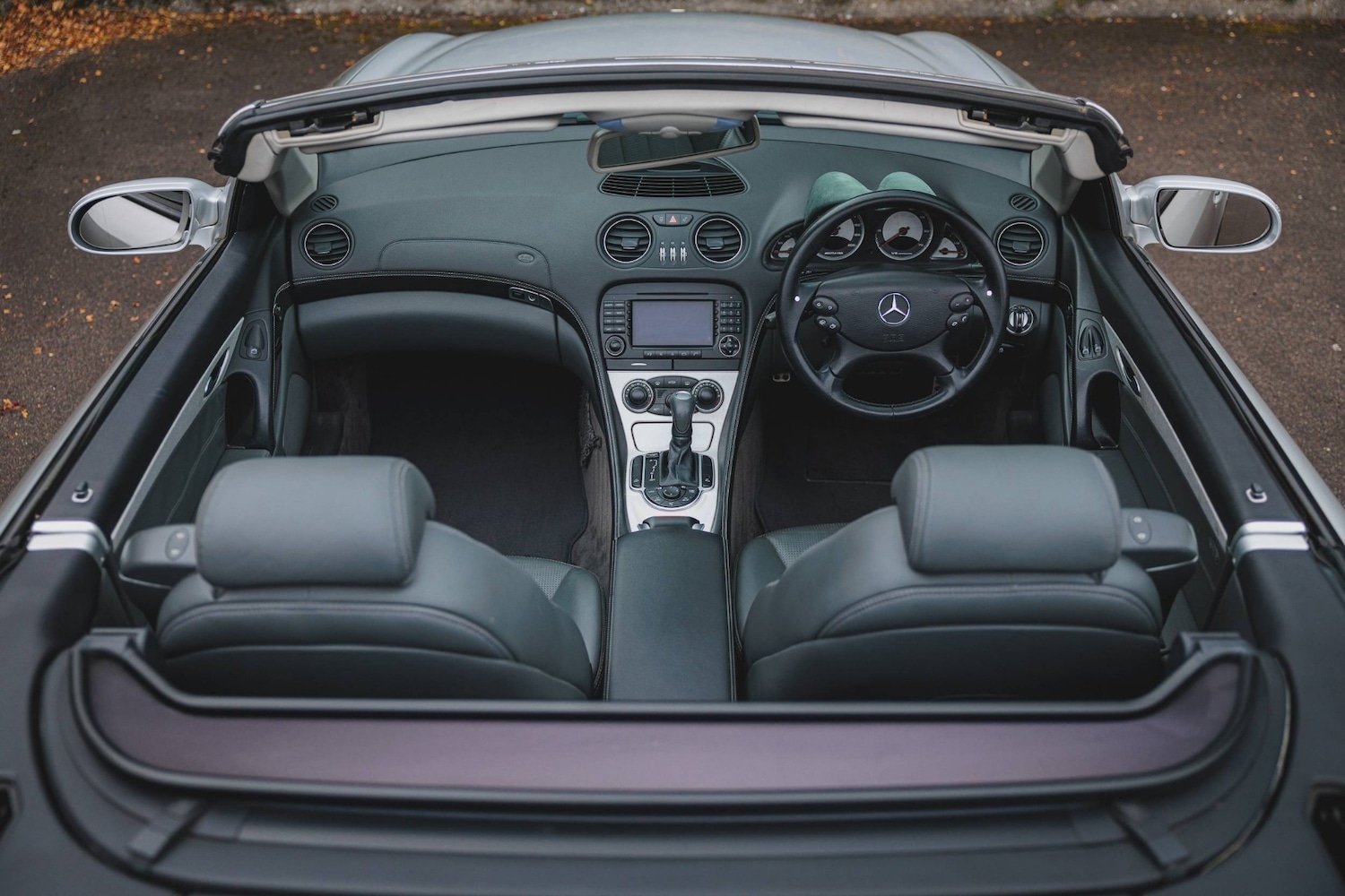 Used Mercedes-Benz SL 2005 for sale - 76273172: Photo 9