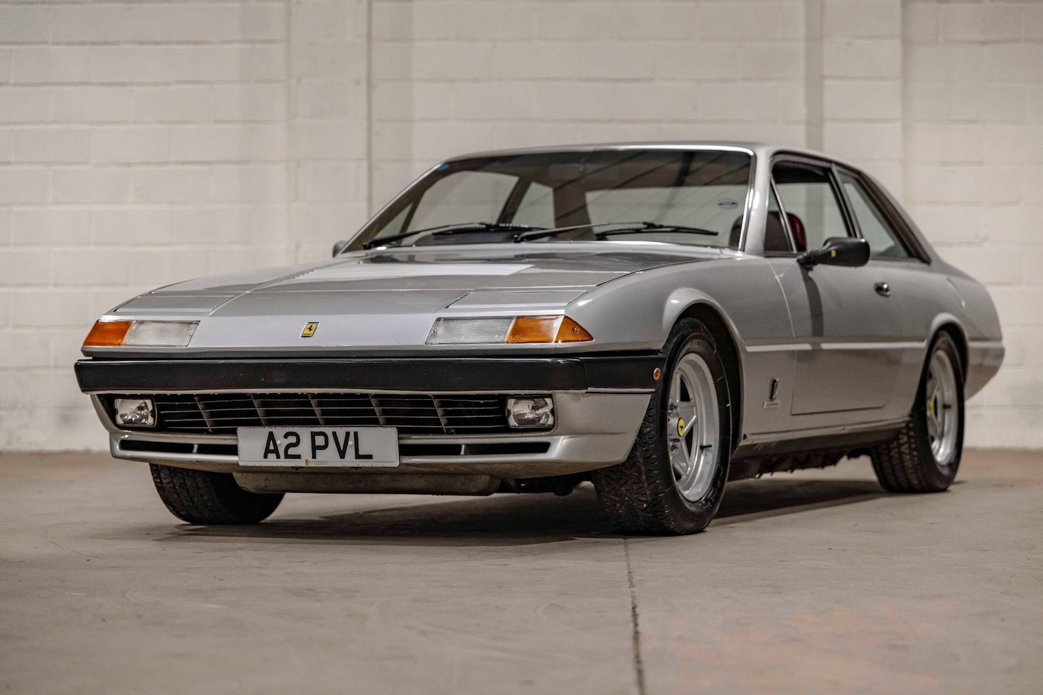 Used Ferrari 400i 1984 for sale - 76638377: Photo 1