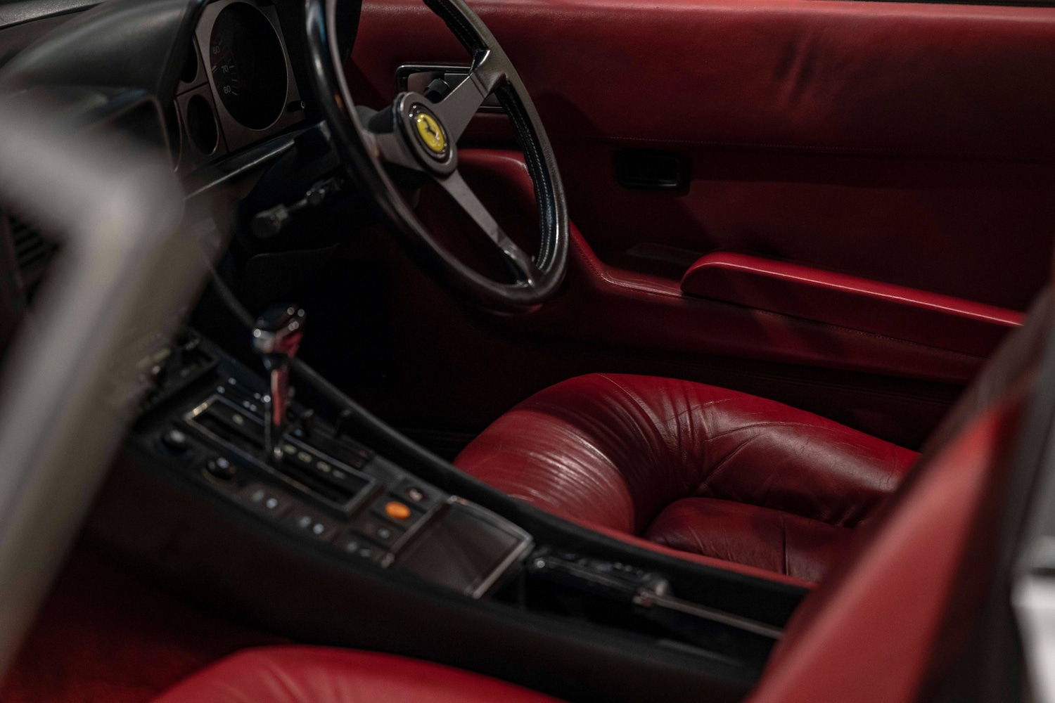Used Ferrari 400i 1984 for sale - 76638377: Photo 11