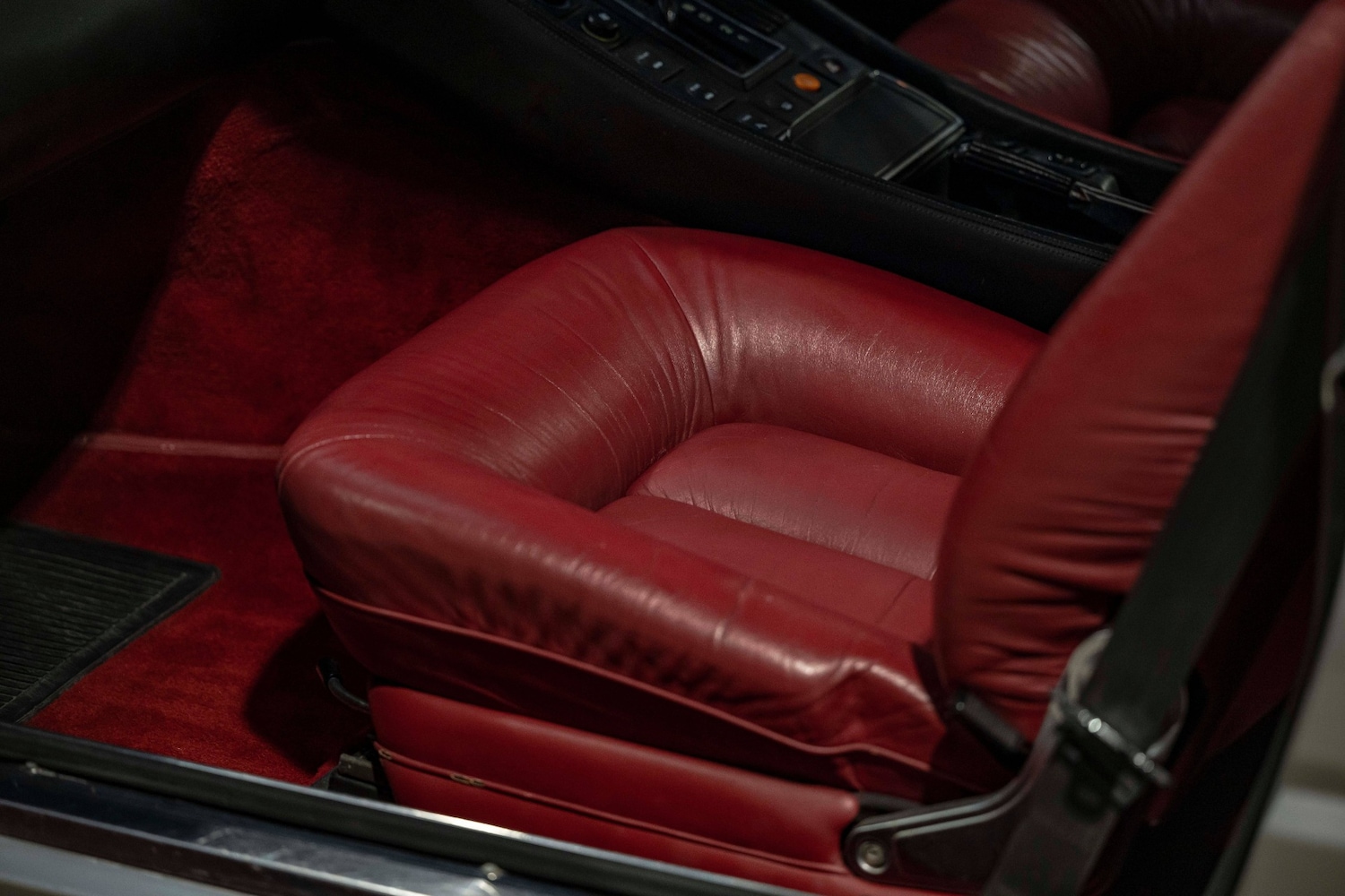 Used Ferrari 400i 1984 for sale - 76638377: Photo 12