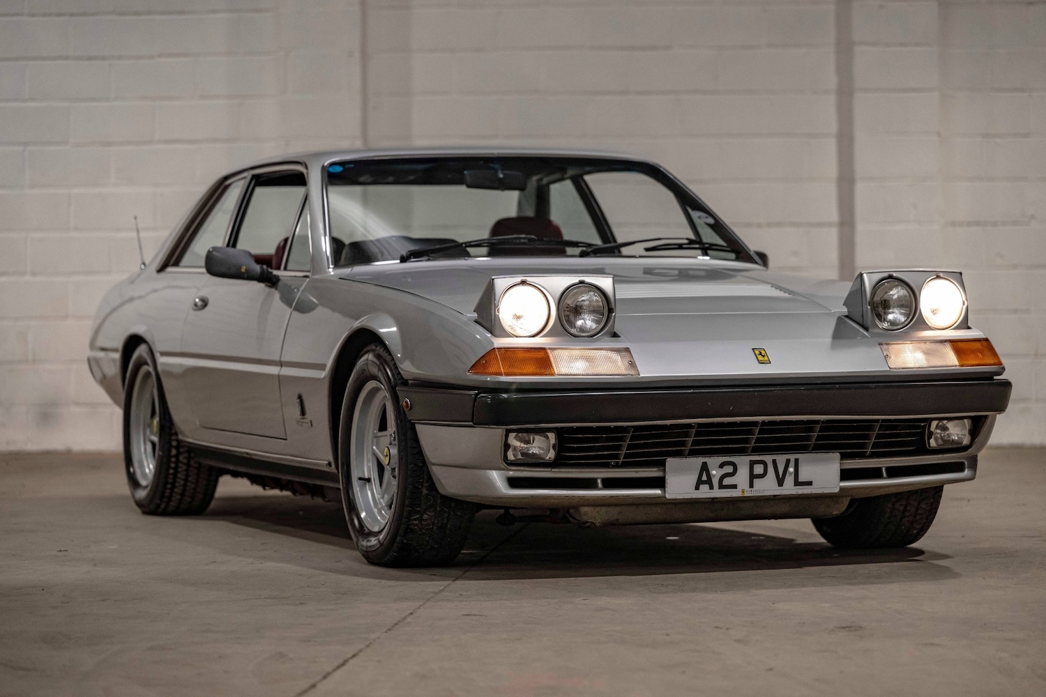 Used Ferrari 400i 1984 for sale - 76638377: Photo 8