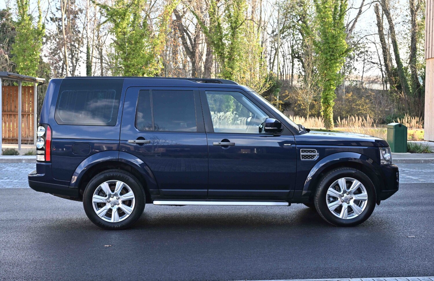 Used Land Rover Discovery 2025 for sale - 77001253: Photo 3