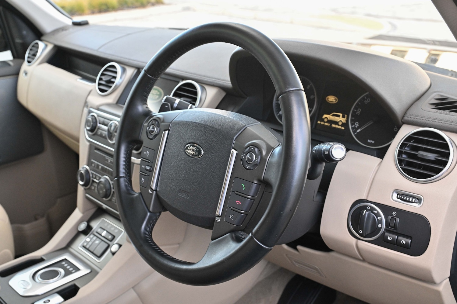 Used Land Rover Discovery 2025 for sale - 77001253: Photo 7