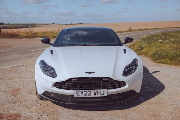 Used Aston Martin DB11 2022 for sale - 76143461: Photo 11