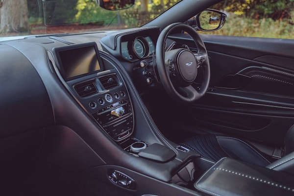 Used Aston Martin DB11 2022 for sale - 76143461: Photo 6