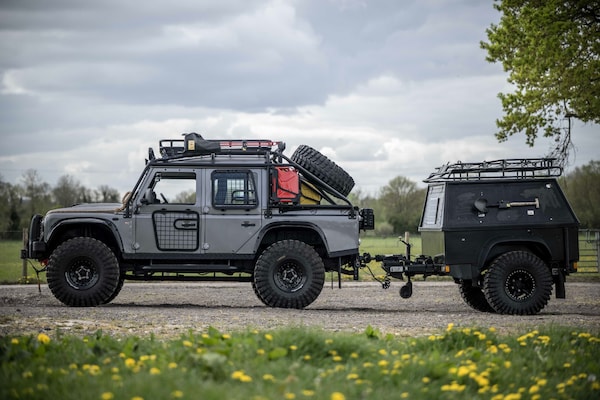 Used Land Rover Defender 110 2010 for sale - 76320590: Photo 1