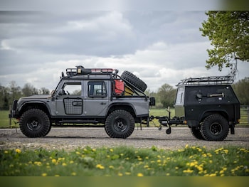 Land Rover - Defender 110