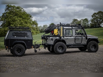 Used Land Rover Defender 110 2010 for sale - 76320590: Photo
