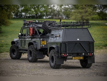 Used Land Rover Defender 110 2010 for sale - 76320590: Photo
