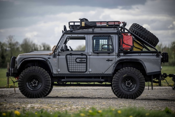 Used Land Rover Defender 110 2010 for sale - 76320590: Photo 7