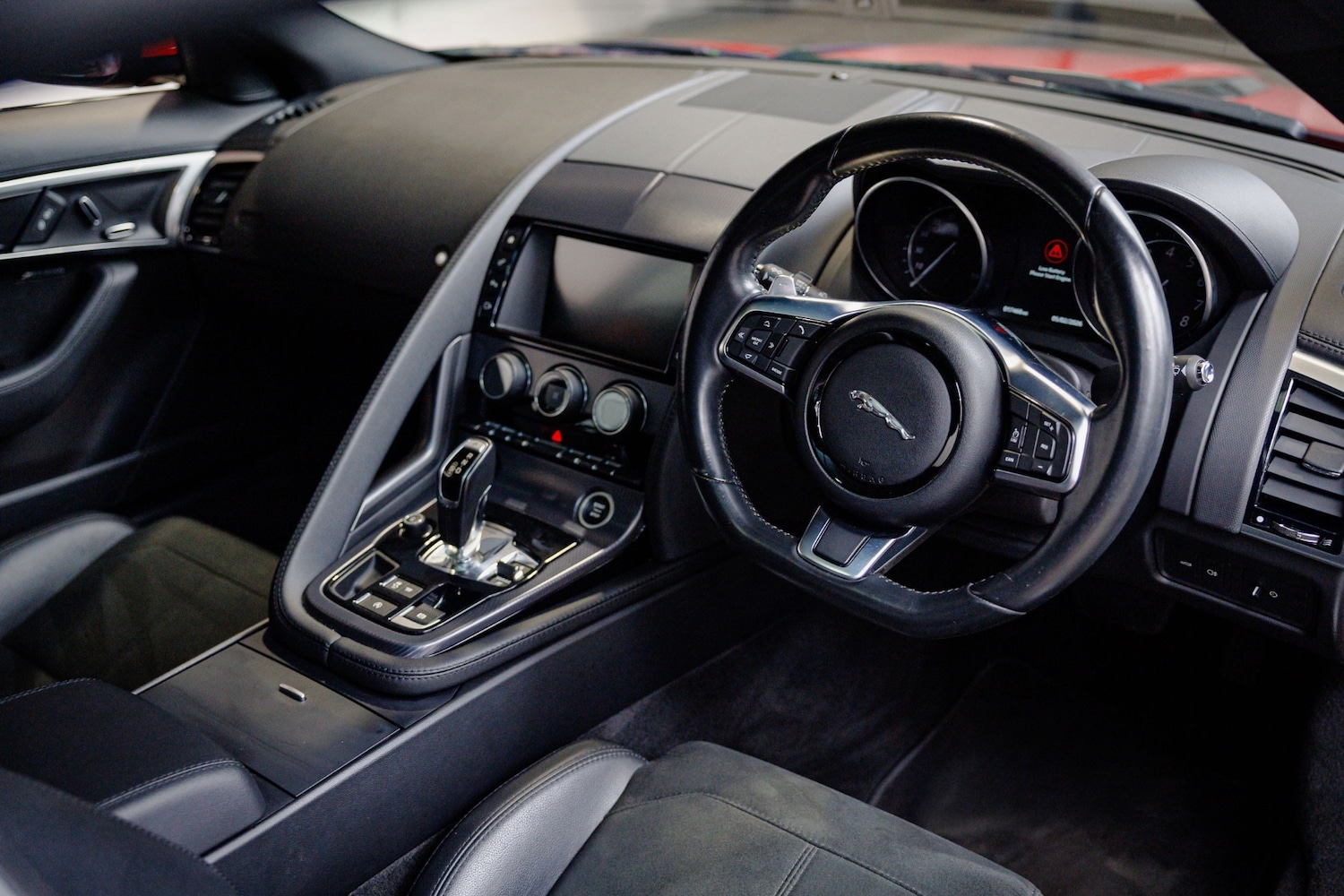 Used Jaguar F-Type 2017 for sale - 77515400: Photo 5