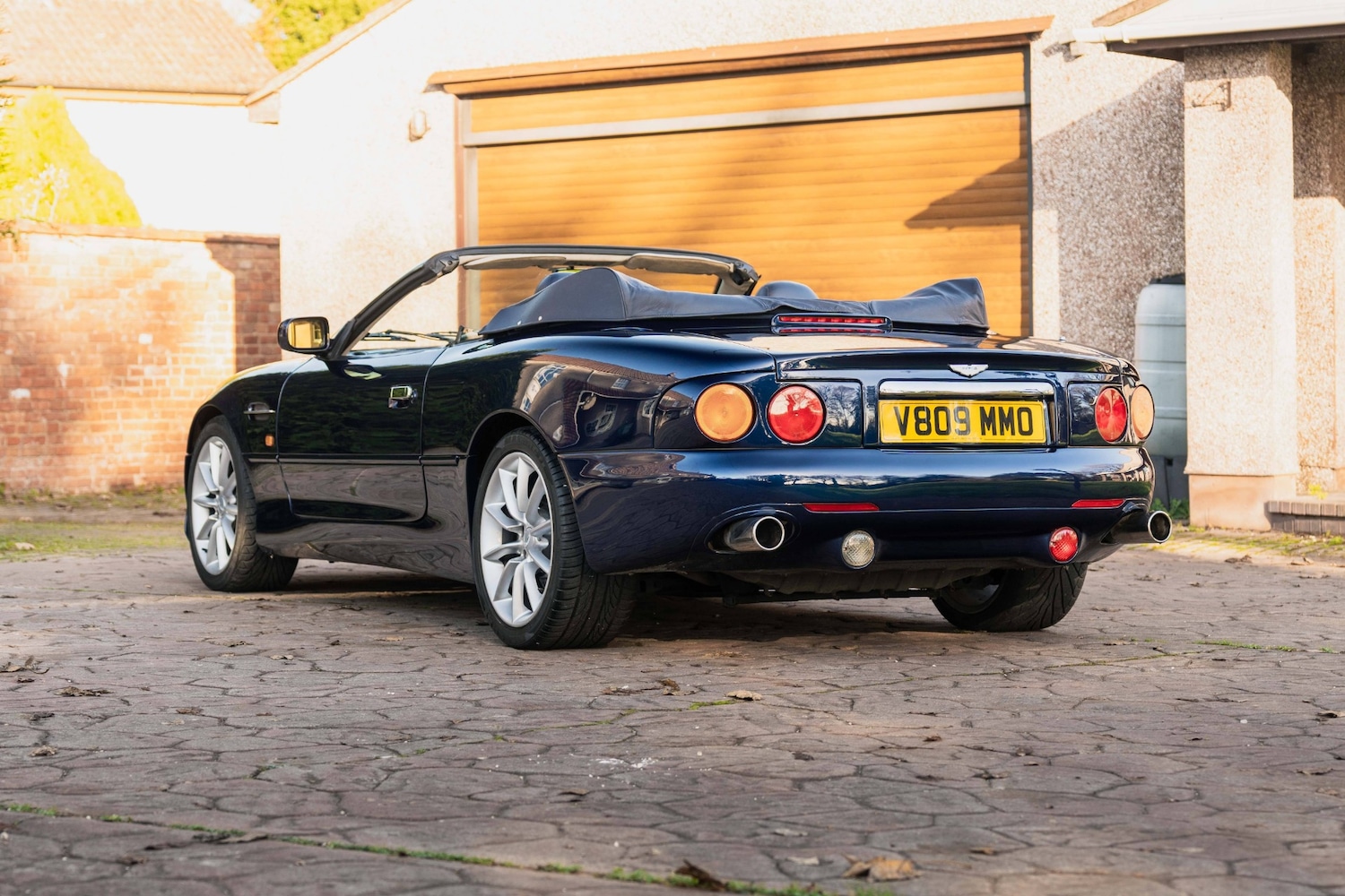 Used Aston Martin DB7 2000 for sale - 76682667: Photo 4