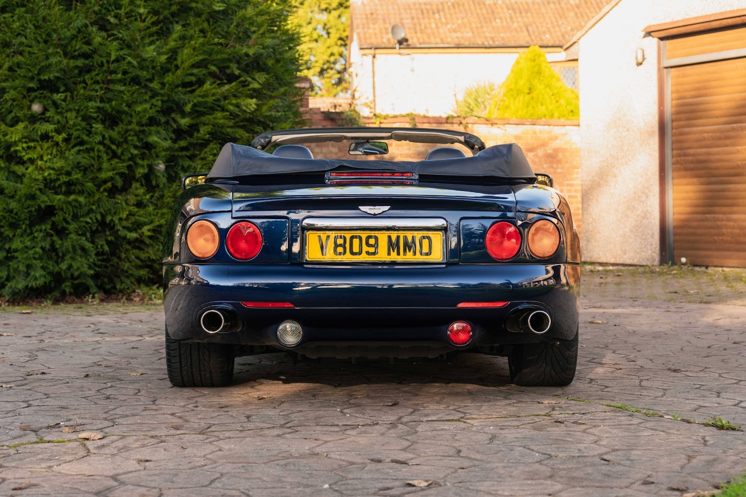 Used Aston Martin DB7 2000 for sale - 76682667: Photo 9