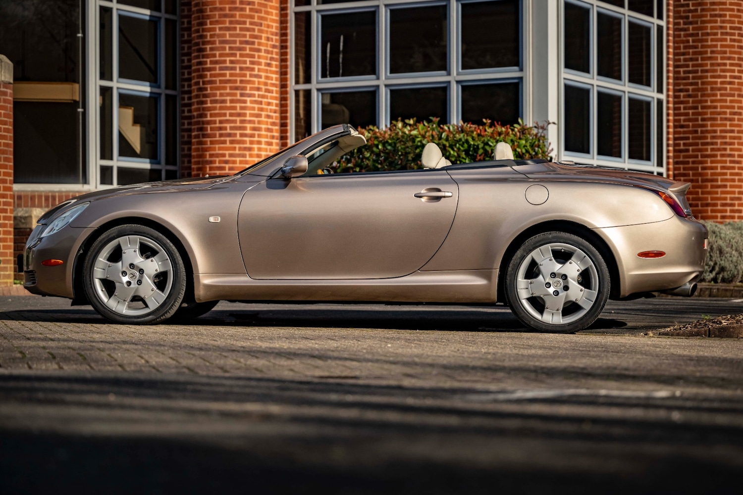 Used Lexus SC 2004 for sale - 77715174: Photo 4