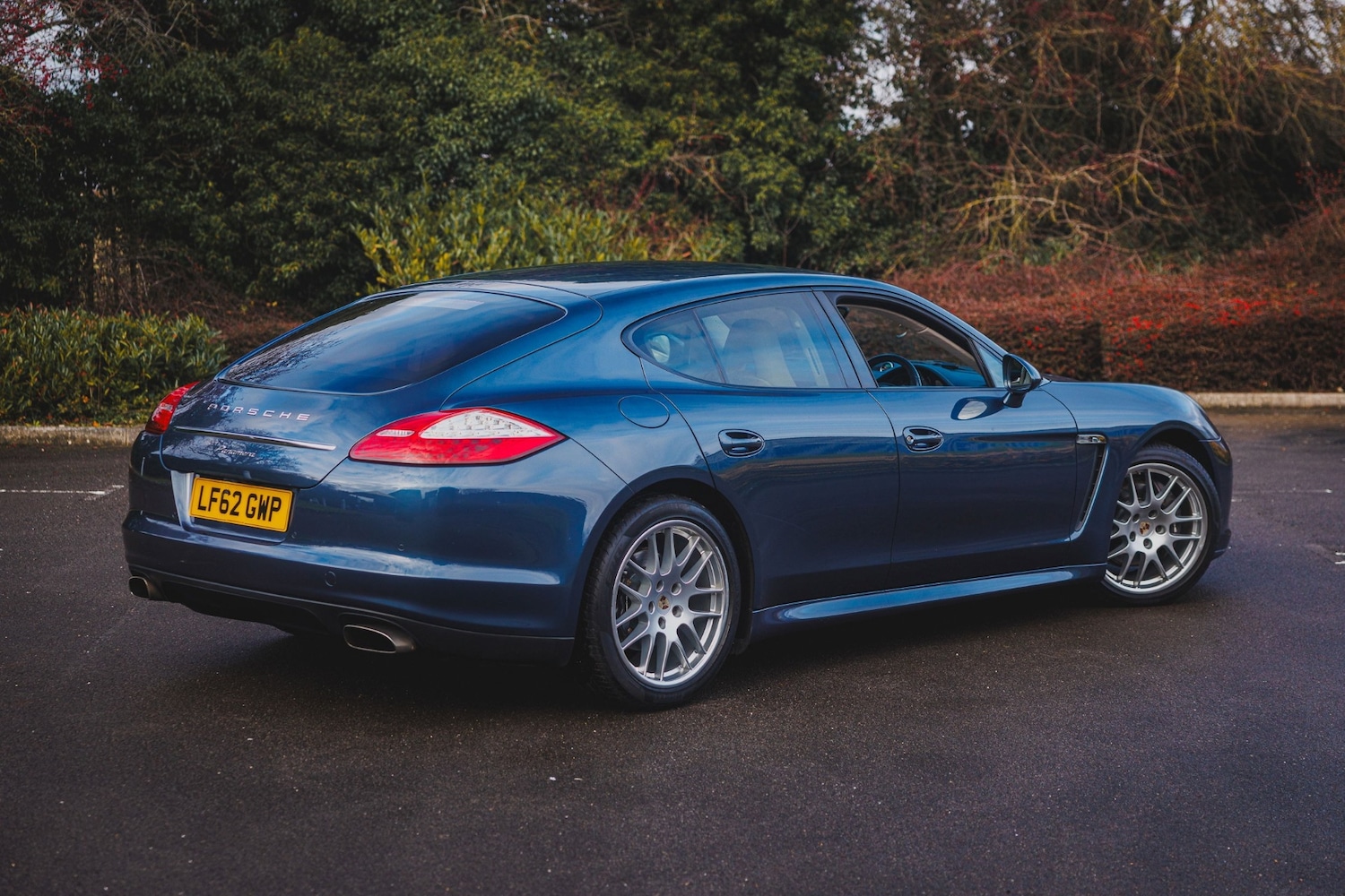 Used Porsche Panamera 2025 for sale - 77432224: Photo 3