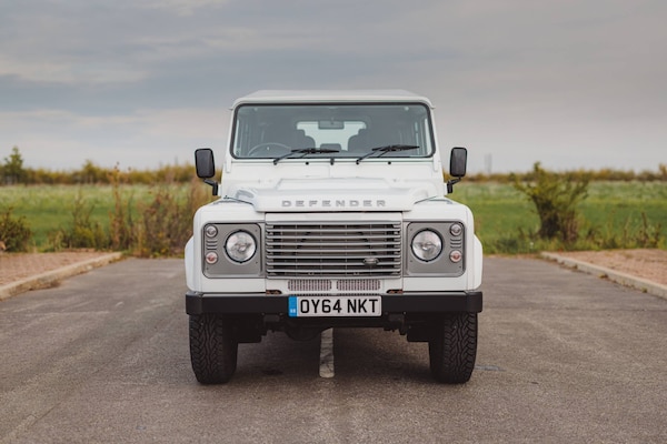 Used Land Rover Defender 2014 for sale - 76252344: Photo 4