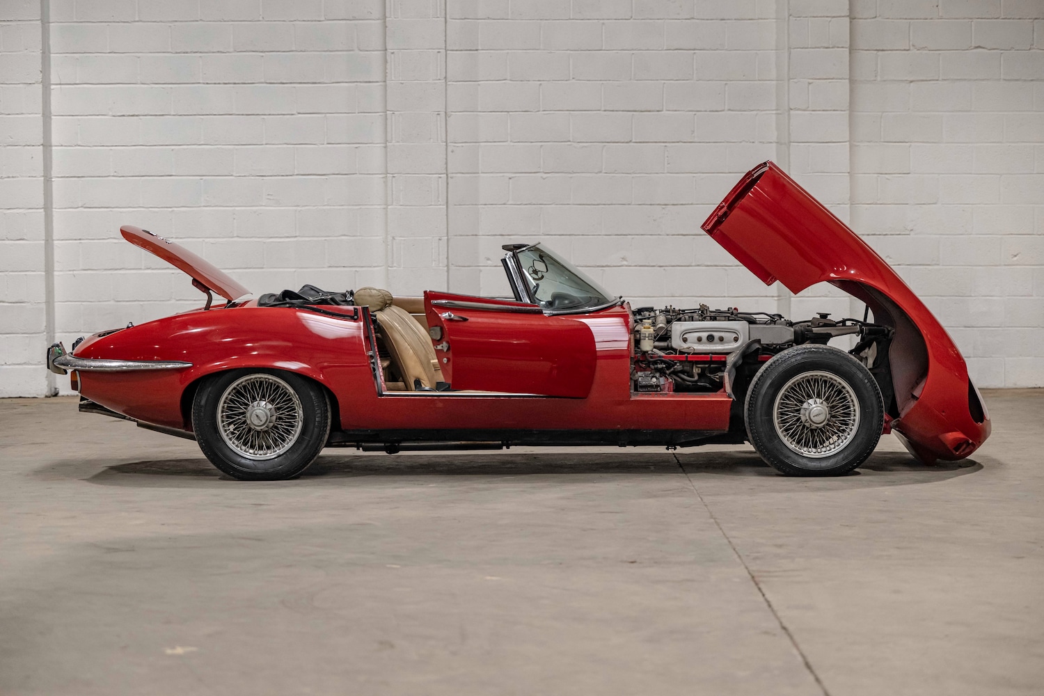 Used Jaguar E-Type 1974 for sale - 78039021: Photo 4