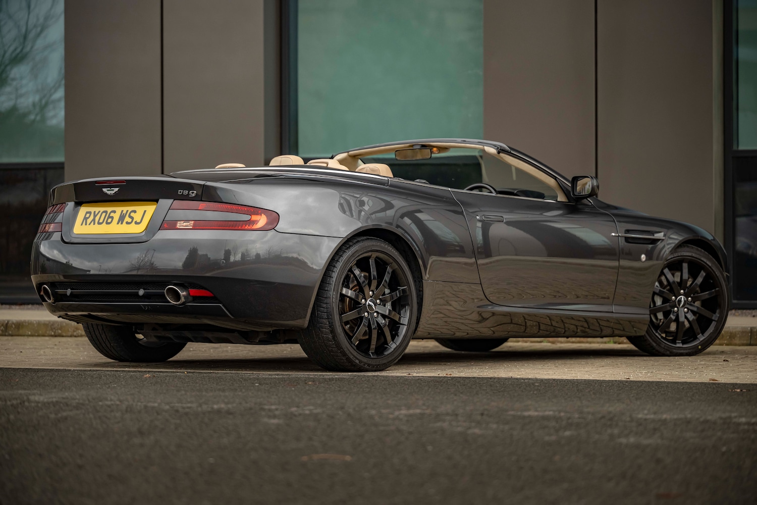 Used Aston Martin DB9 2006 for sale - 77531971: Photo 3