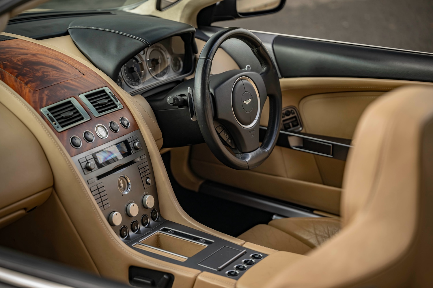 Used Aston Martin DB9 2006 for sale - 77531971: Photo 5