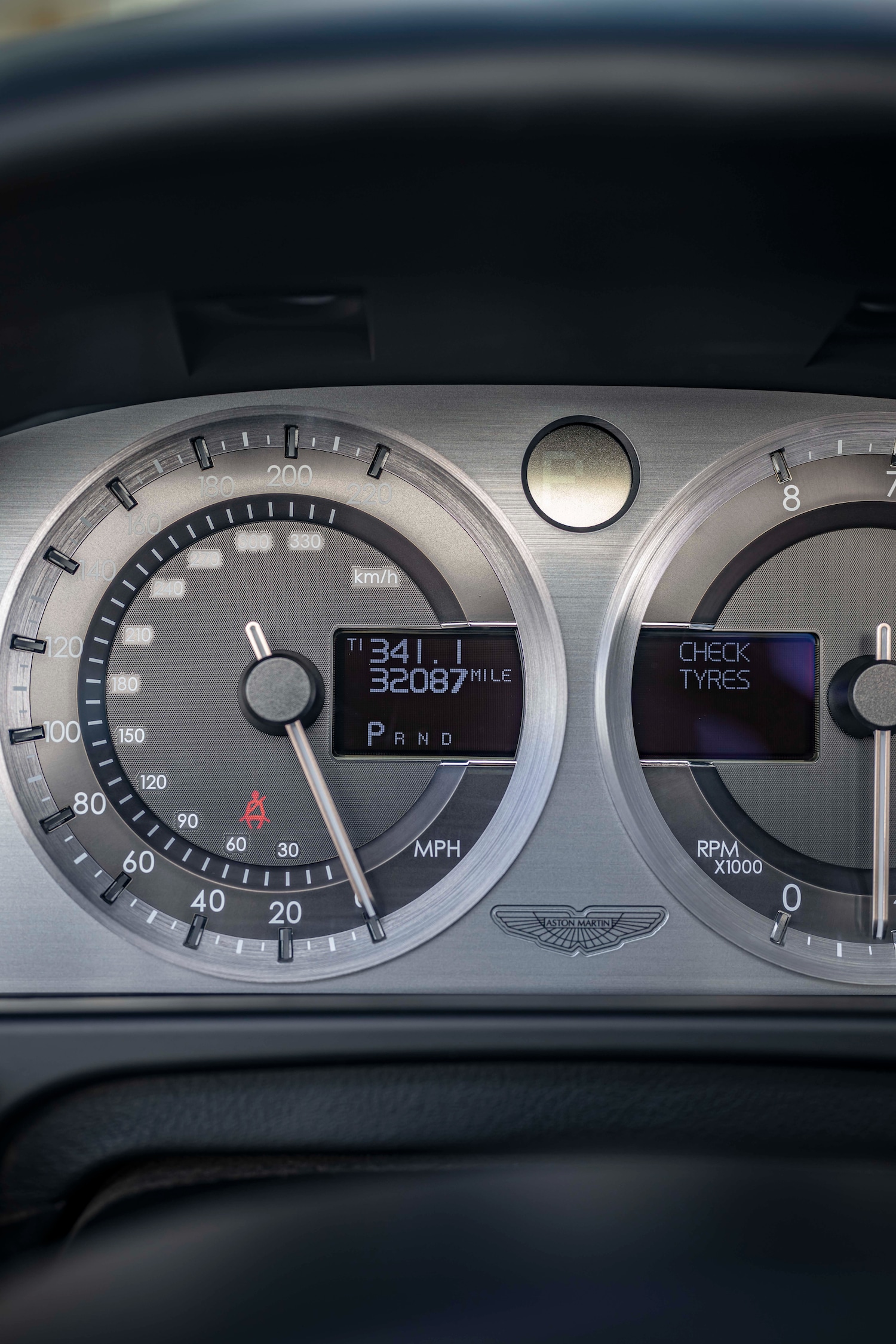 Used Aston Martin DB9 2006 for sale - 77531971: Photo 8