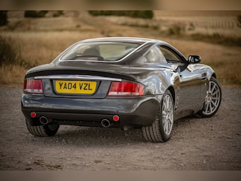 Used Aston Martin Vanquish 2004 for sale - 79580223: Photo