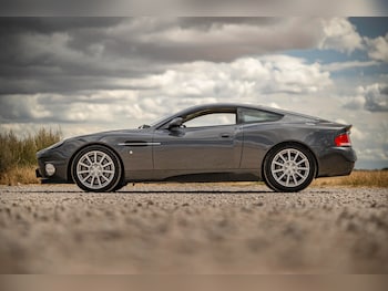 Used Aston Martin Vanquish 2004 for sale - 79580223: Photo