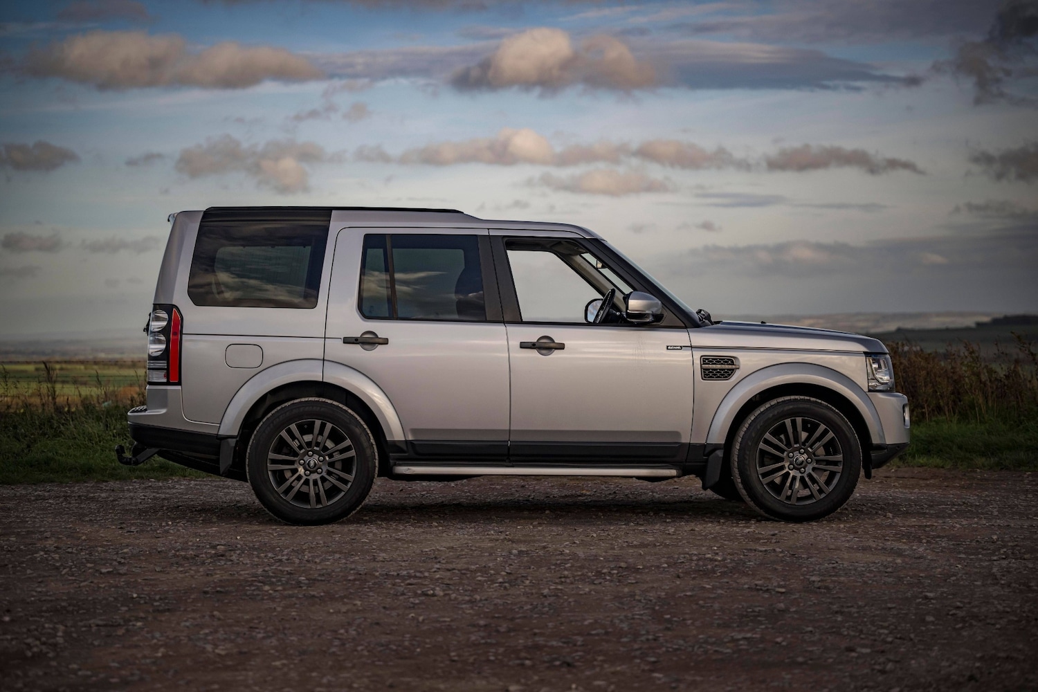 Used Land Rover Discovery 2016 for sale - 76477000: Photo 9