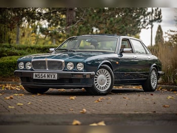 Used Jaguar XJ12 1994 for sale - 76381896: Photo