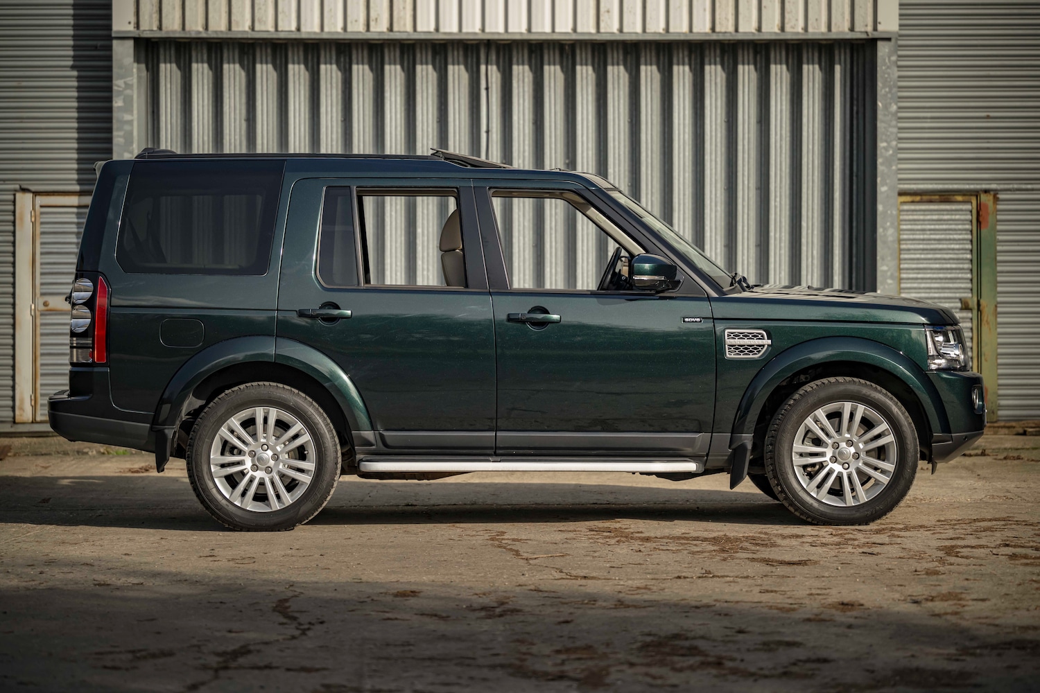 Used Land Rover Discovery 2014 for sale - 77715193: Photo 4