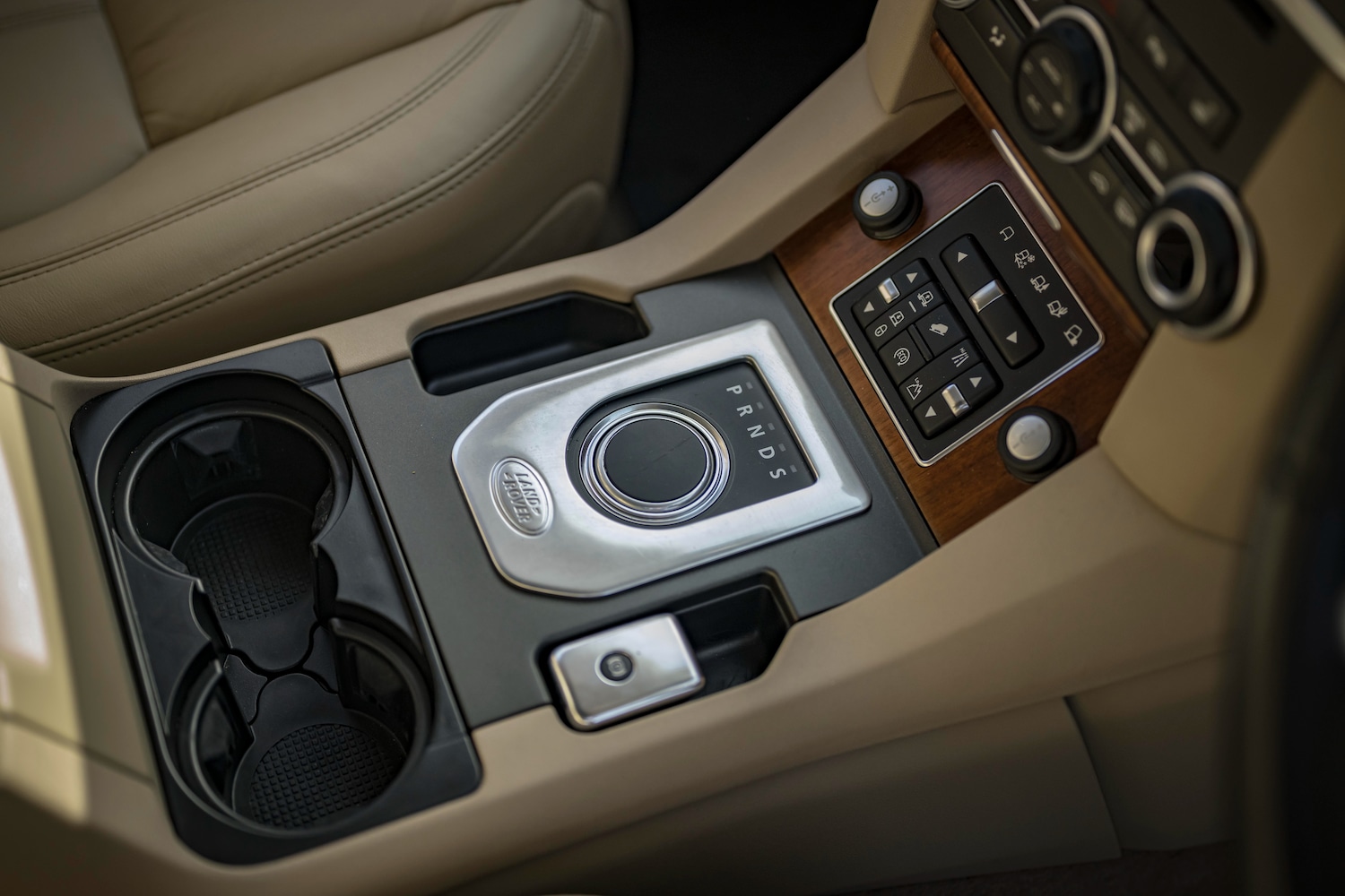 Used Land Rover Discovery 2014 for sale - 77715193: Photo 6